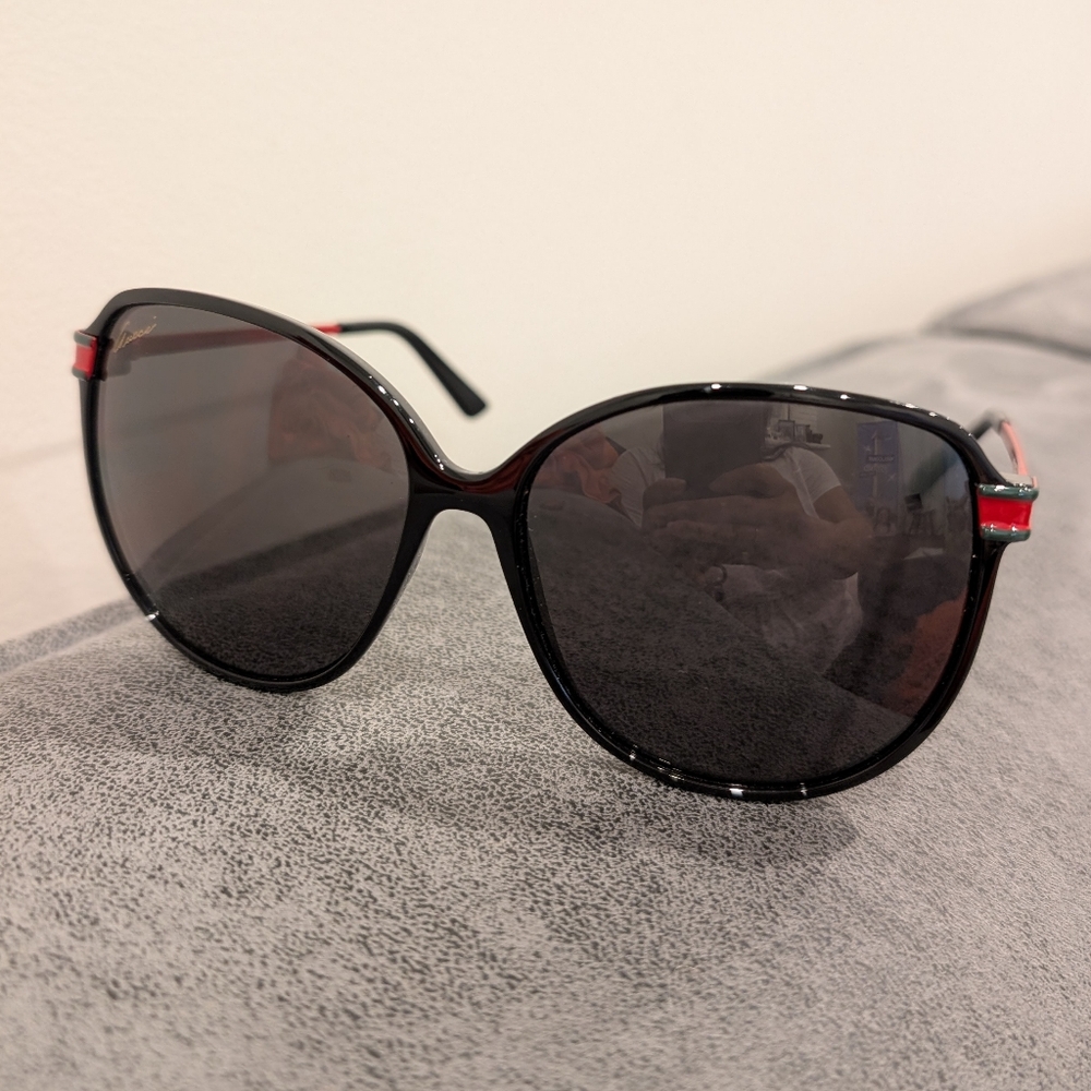 Gucci Oversized Sunglasses - no Case